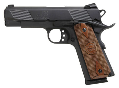 Iver Johnson Arms HAWK Hawk Commander 45 ACP 8+1 4.25″ Black Steel Barrel, Matte Black Serrated Steel Slide & Frame w/Beavertail. Checkered Double Diamond Walnut Grip