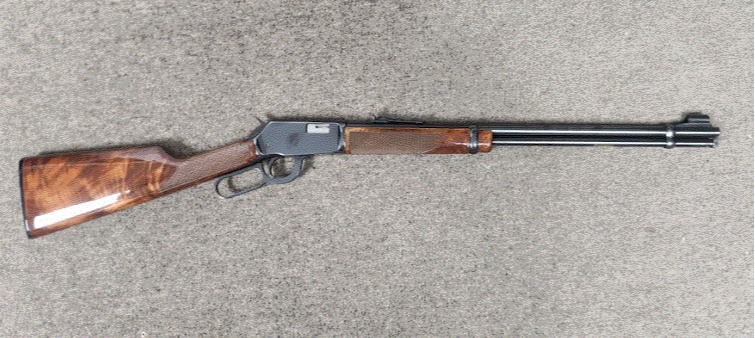 Winchester 9422 TXR,. 22LR, 20" Barrel, Wood Stock, Black Receiver, Perfect Condition.