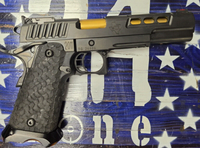 STI DVC 3GUN 9mm Semi Auto Pistol, Black 5.5", Comes with OEM STI Leather Case