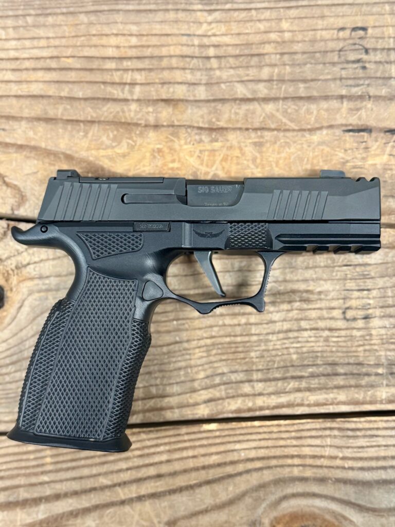 Sig Sauer P365 X Macro, 9mm, Icarus Metal Grip, Oem Grip, 4 Mags, Black, 3.1" Barrel, Black