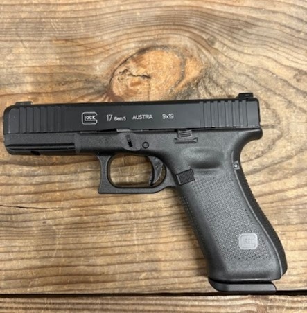 GLOCK, 17 Gen 5, Striker Fired, Polymer Frame Pistol, Full Size, 9MM, 4.49" Marksman Barrel, nDLC Finish, Fixed Sights, Ambidextrous Slide Stop Lever, Flared Mag Well, No Finger Grooves, Front Serrations, 10 Rounds, 1 Magazine, No Box